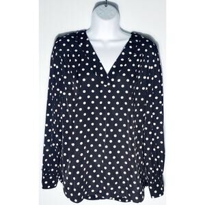 Chicos Womens Polka Dot Blouse Size 1 Medium
Office Professional Classic Preppy